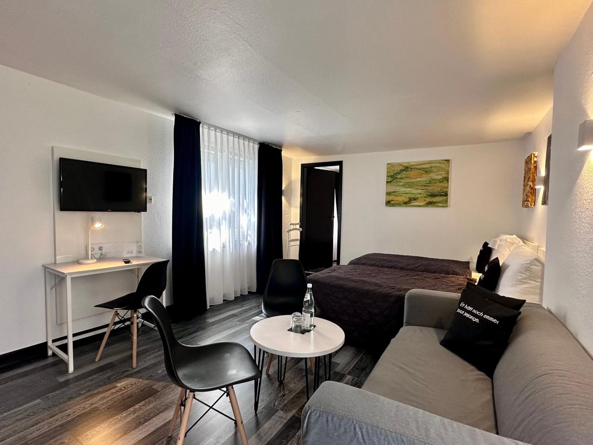 Hotel Alt Deutz City-Messe-Arena Kontaktloser Self Check-In Köln Exteriör bild