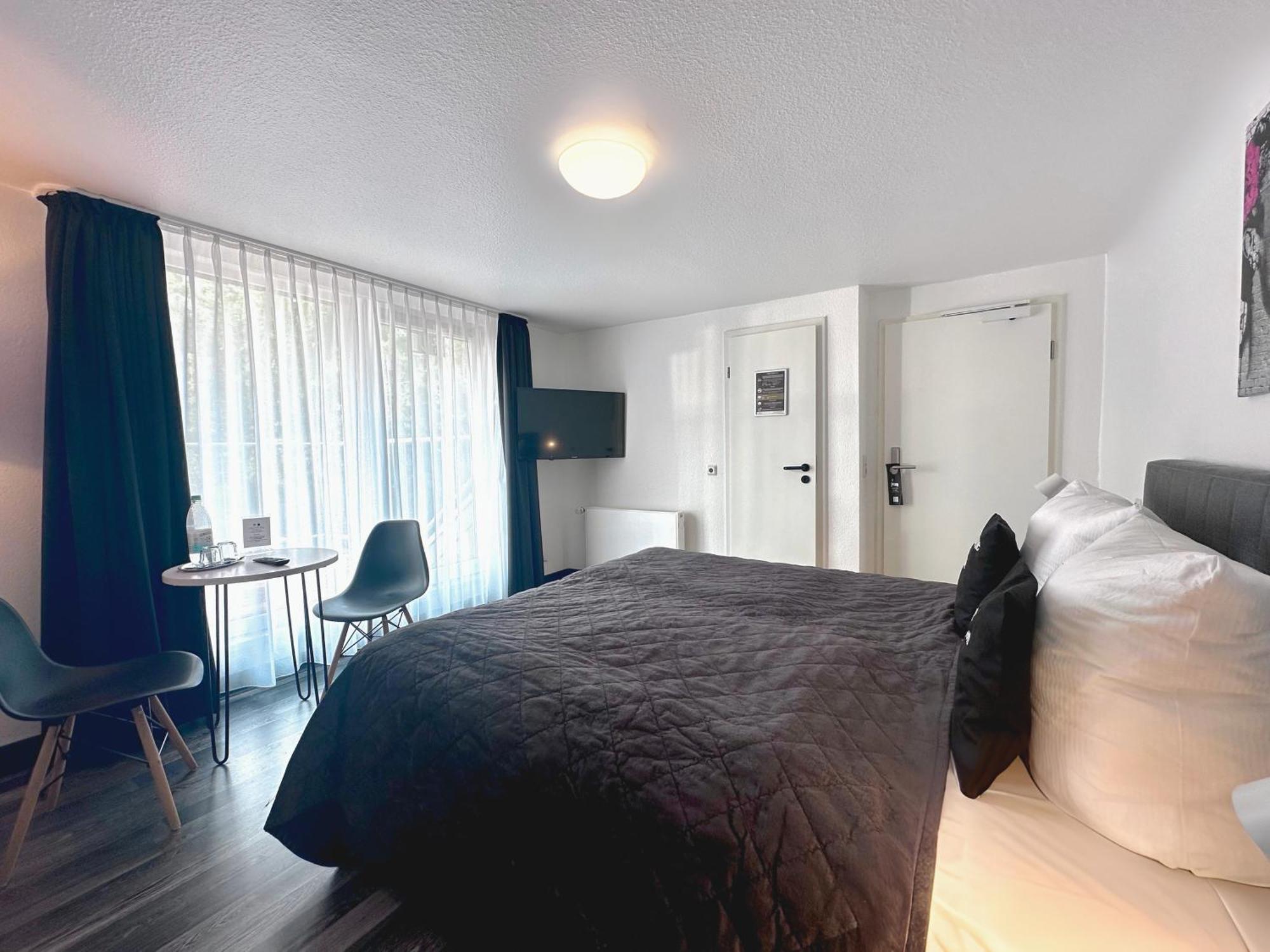 Hotel Alt Deutz City-Messe-Arena Kontaktloser Self Check-In Köln Exteriör bild