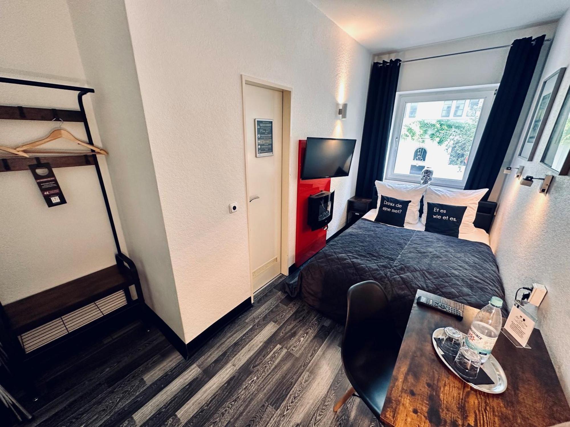 Hotel Alt Deutz City-Messe-Arena Kontaktloser Self Check-In Köln Exteriör bild
